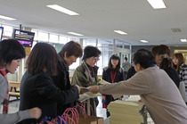 11symp004.jpg