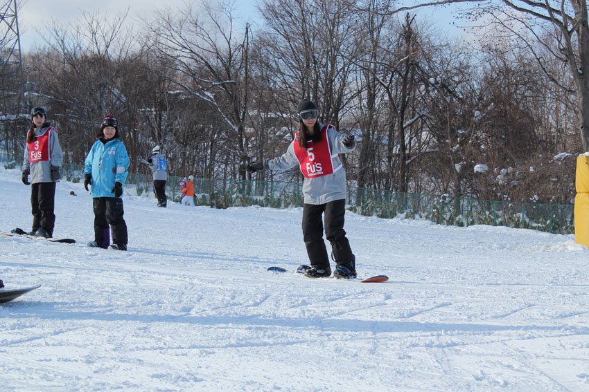 http://www.sapporo-koshi.jp/topics/up_images/2011tanki_ski05.jpg