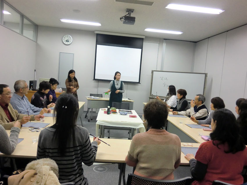 http://www.sapporo-koshi.jp/topics/up_images/2015salon4_01.jpg