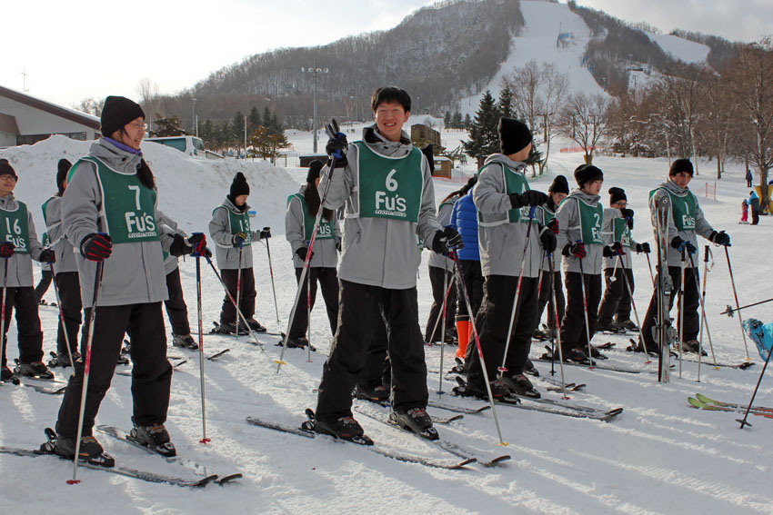 http://www.sapporo-koshi.jp/topics/up_images/2015ski_01.jpg